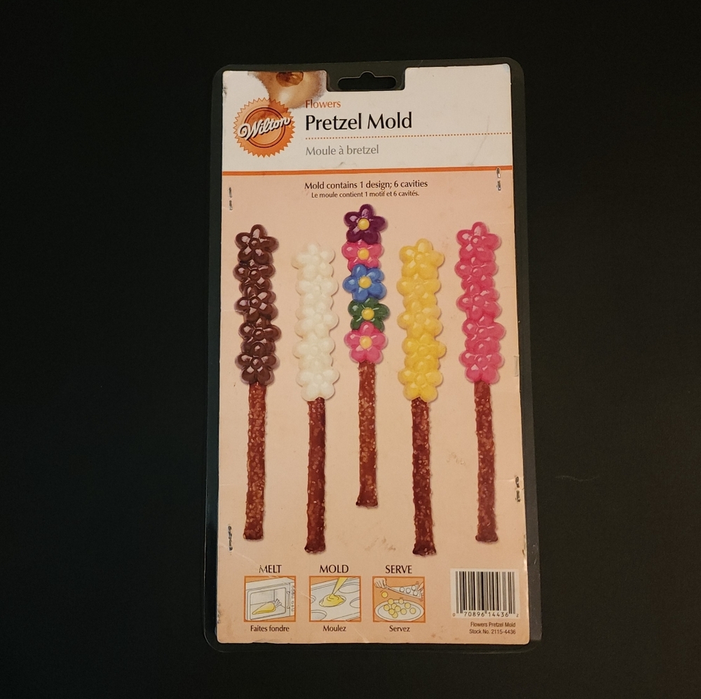 Wilton Flower Pretzel Mold